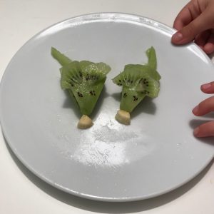 fRUTA con formas, ratoncitos de kiwi