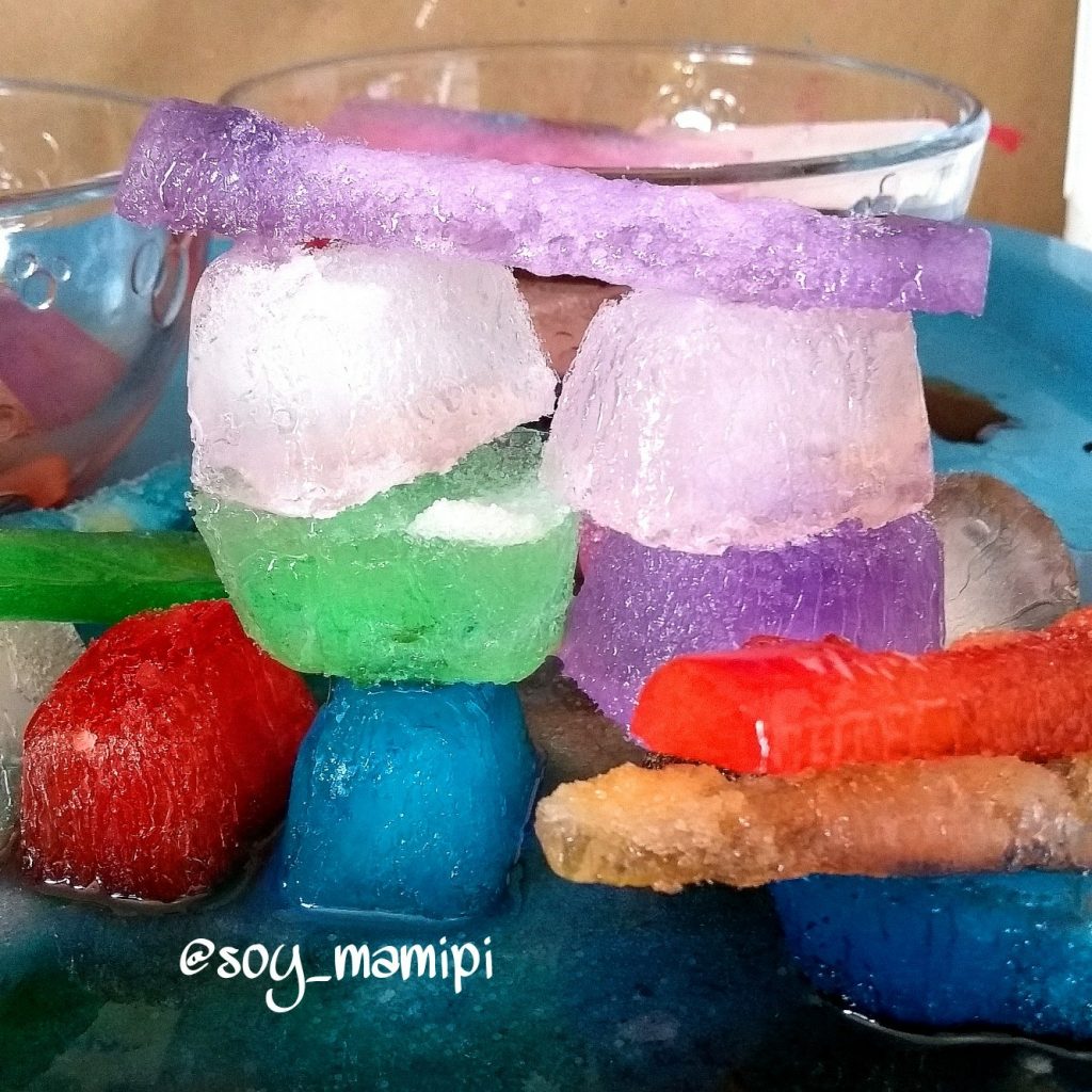 juegos con hielos y agua para niños