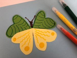 hacer una mariposa con corazones